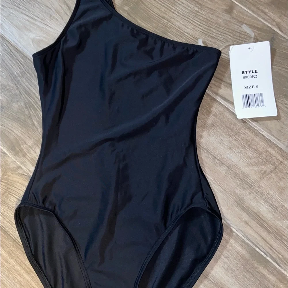 Penbrooke Swimsuit one shoulder